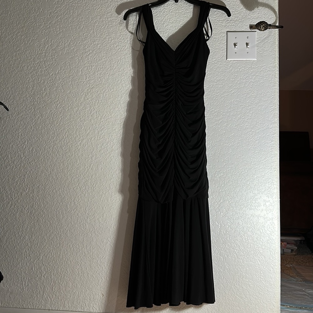 Dress - Picture 5 of 5
